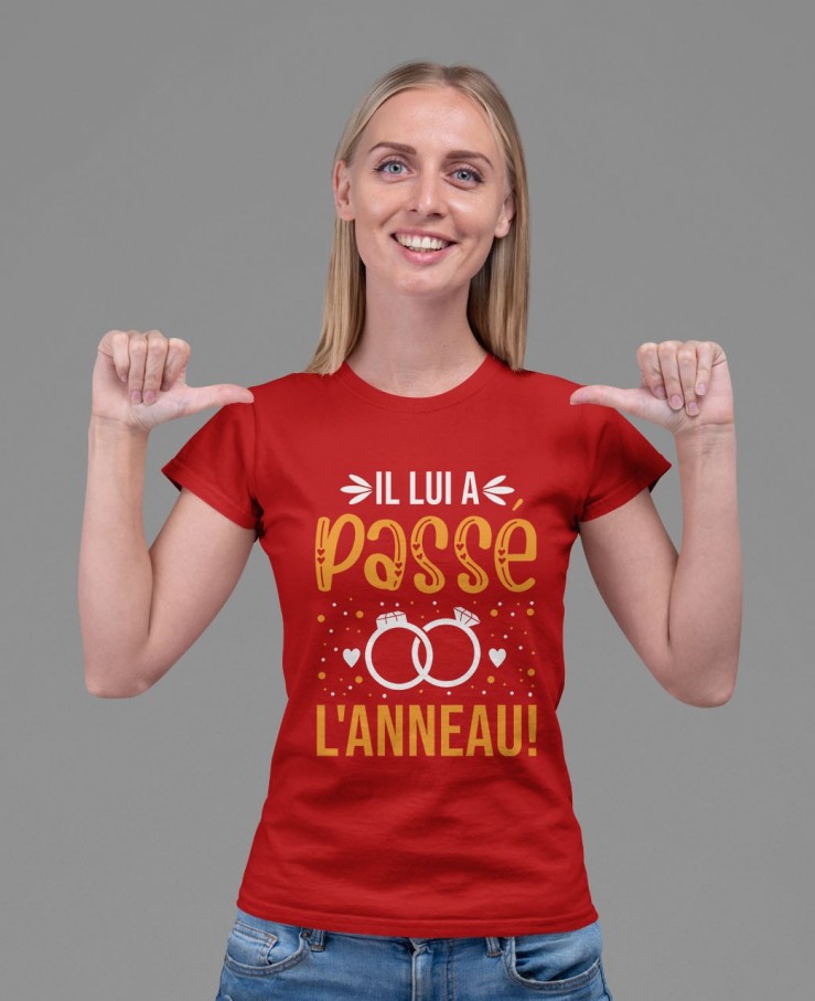 Il lui a passé l'anneau