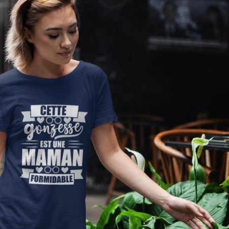 Cette gonzesse est une maman formidable