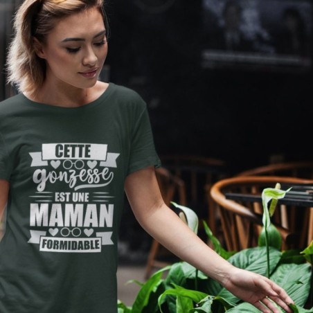 Cette gonzesse est une maman formidable