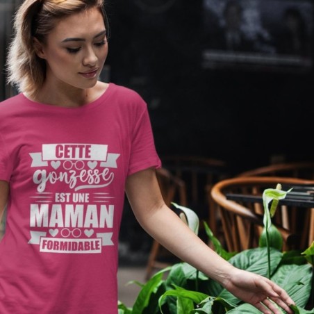 Cette gonzesse est une maman formidable