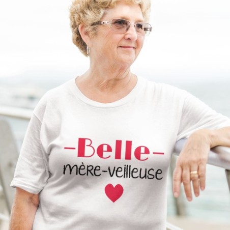 Belle mère-veilleuse